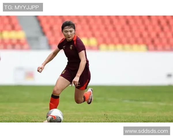 北京女足球星领衔中国女足崛起 新时代女性体育代表性人物逐渐崭露头角